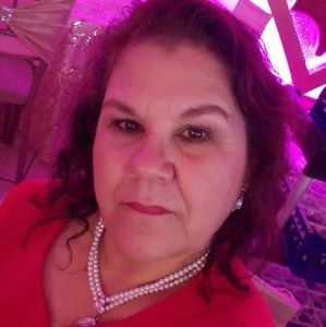 Meet your Posher, Leticia